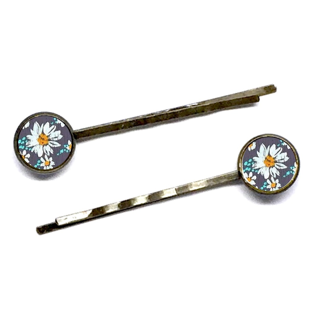 Daisy Print Hair Pins